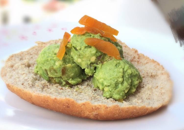 Steps to Prepare Super Quick Homemade Avocado With Dried Apricot Pita Sandwich