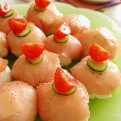 A picture of Western Style Temarizushi (Ball Shaped Sushi) with Cured Ham and Cheese.