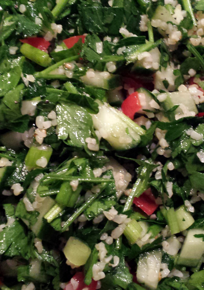 A picture of tabbouleh.