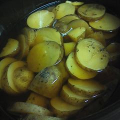 A picture of Crock pot potatoes.