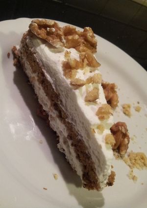 A picture of AMIEs WALNUT Cake.