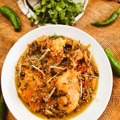 A picture of Katta Kutt Chicken (کٹا کٹ چکن).