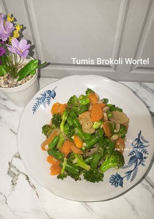 Foto resep Tumis Brokoli Wortel 🥦🥕