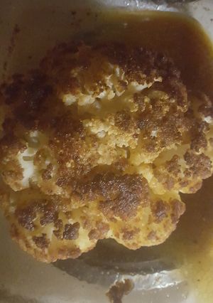 A picture of Whole roasted cauliflower.