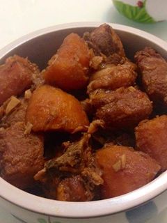 地瓜燒排骨 的食譜成品照片