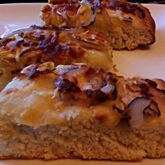 A picture of Onion Garlic Cheese Foccacia.