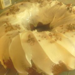 A picture of sunshine's applesauce spice cake.