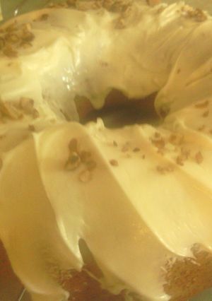 A picture of sunshine's applesauce spice cake.