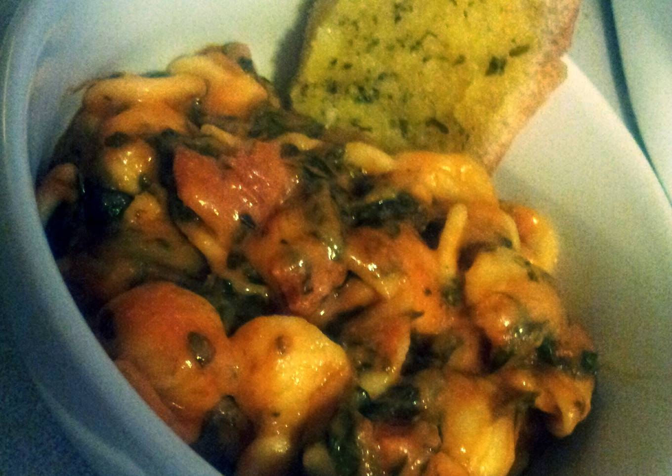 Italian Spinach and Sausage Pasta Delight