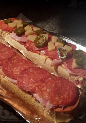 A picture of Spicy GarlicPizza bread.