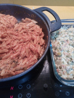 Una foto de Verduras jardinera en salsa curry con pasta