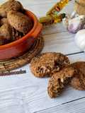 Biscotes integrales de ajo y perejil