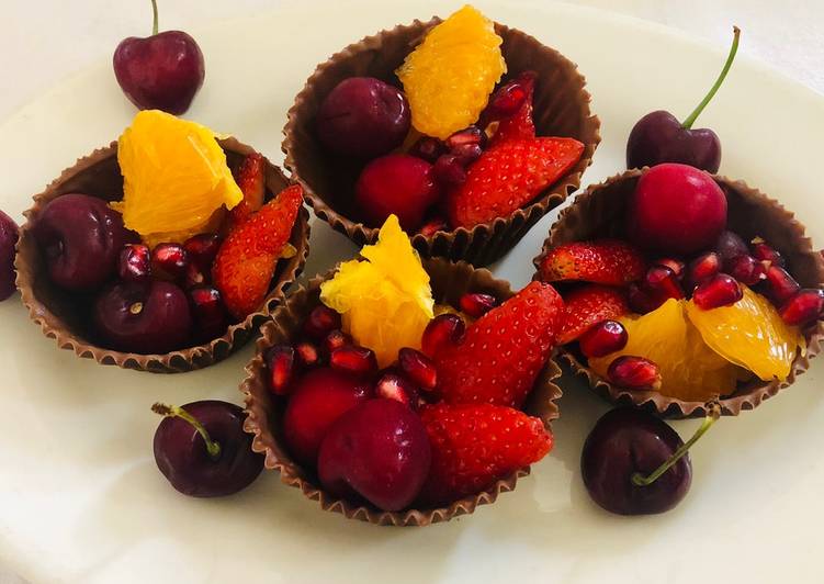 Chocolate Fruit Cup
