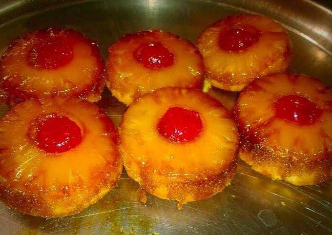 Individual Pineapple Upside Down Cake