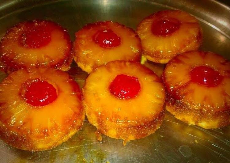 Individual Pineapple Upside Down Cake