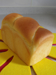 A picture of Orange Bread.