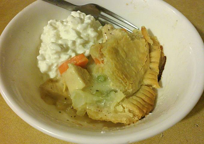 Simple Classic Chicken Pot Pie