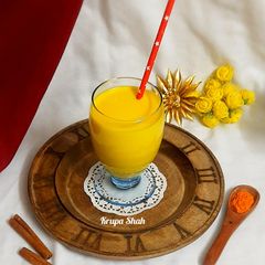 A picture of Turmeric Latte my stlye.
