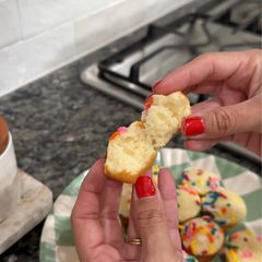 A picture of Mini Vanilla Muffins.