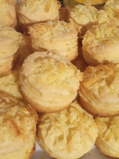 Una foto de Scones de queso
