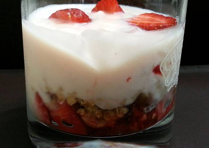 Easiest Way to Prepare Quick Strawberry Parfait With Granola