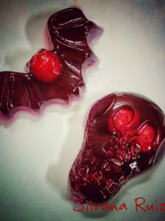Una foto de 177.💀Gelatinas de fresa y arándanos con frambuesas🍓