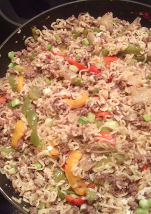 A picture of Asian Beef & Noodles.