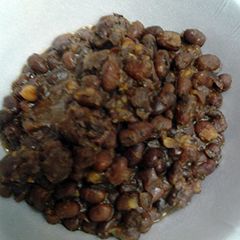 A picture of Chinese red beans (adzuki beans).