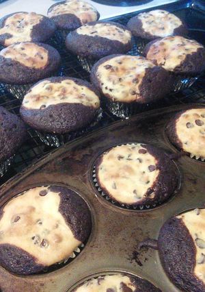 A picture of Black Bottom Cupcakes.