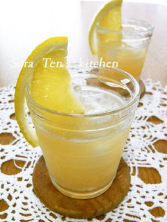 A picture of Grapefruit Ginger Ale for Healthy Summer Skin.