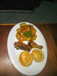 A picture of Mini pies with baked veggies and BBQ chicken#4weekchallenge.