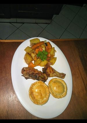A picture of Mini pies with baked veggies and BBQ chicken#4weekchallenge.