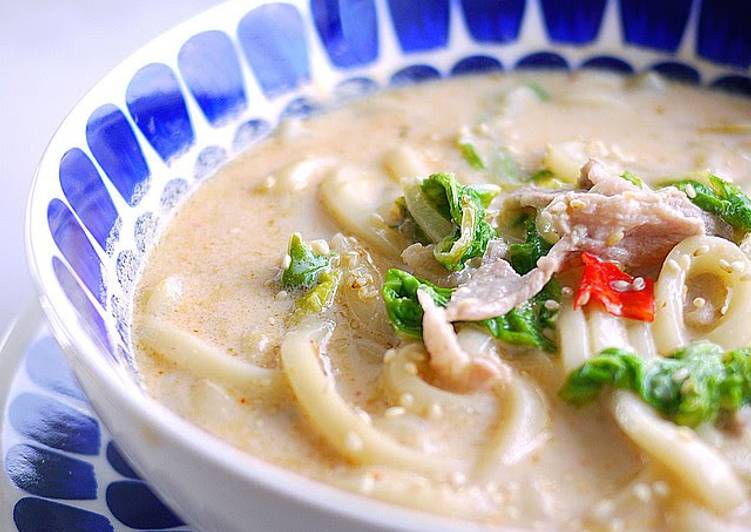 Recipe of Homemade Spicy Soy Milk Miso Udon Noodles with Pork &amp; Chinese Cabbage For Lunch