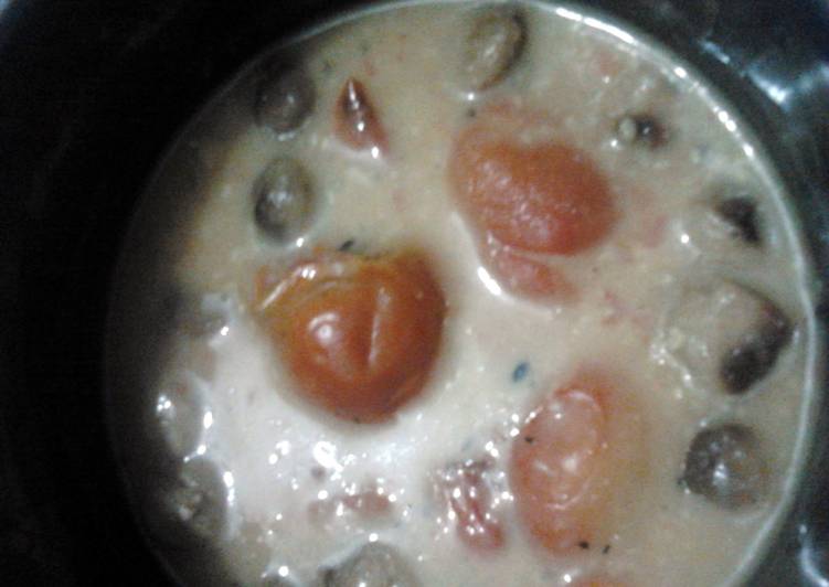 Recipe of Quick L.N.S O-Tomato Soup (Vegan)