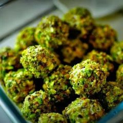 A picture of Encrusted Nut Balls Of Amazingness !.