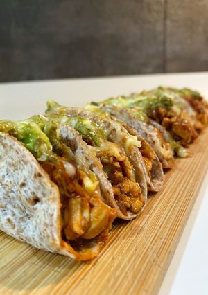 Una foto de Mini tacos de pollo🌮
