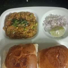 A picture of Pav bhaji.
