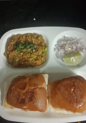 A picture of Pav bhaji.