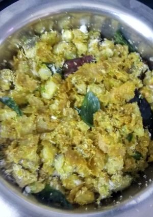 कच्चे केले की सूखी सब्जी (Kacche kele ki sukhi sabzi recipe in hindi) रेसिपी मुख्य फोटो