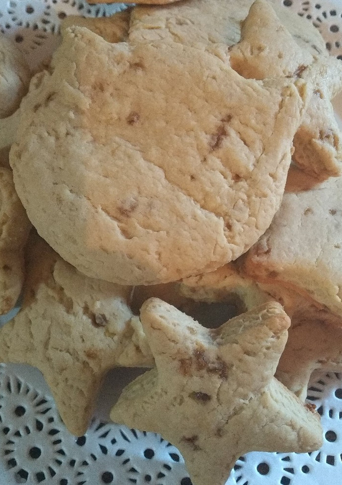 Una foto de Galletitas de limón con aceite y azúcar mascabo