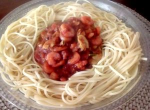 Una foto de Spaguettis 🍜 a la "Marinara"🍤