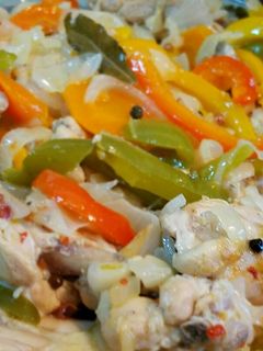 Una foto de Escabeche de pollo