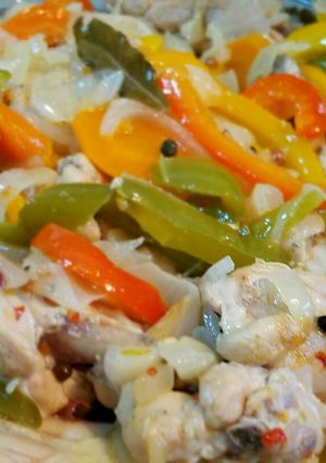 Una foto de Escabeche de pollo