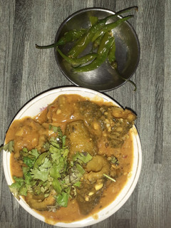 કારેલા ભરેલા (Karela Bharela Recipe In Gujarati) રેસીપી મુખ્ય ફોટો