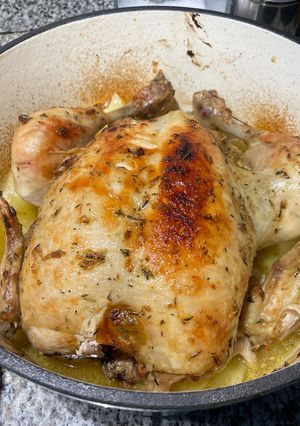 Foto principal de Pollo Estilo Asado en Cocotte