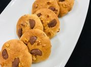 Una foto de galleta con cobertura de chocolate