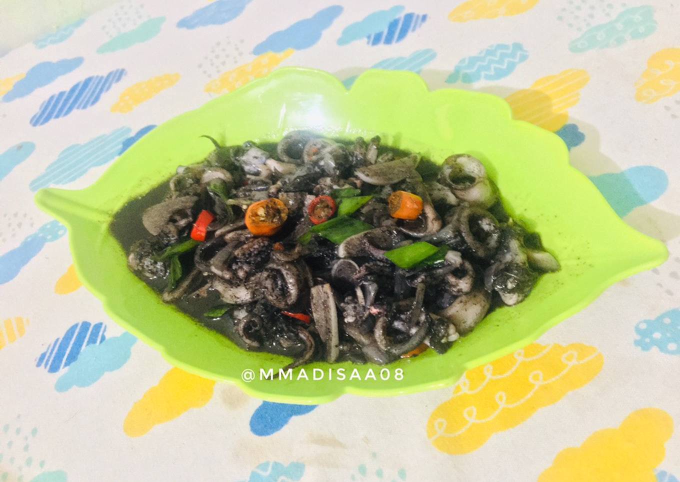 Txipiroi beltza egosi