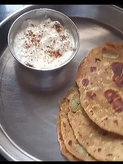 लौकी का पराठा (Lauki ka paratha recipe in hindi) रेसिपी मुख्य फोटो