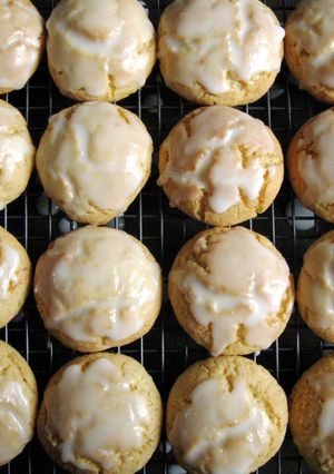 A picture of Very Basic Lemon Cookies.