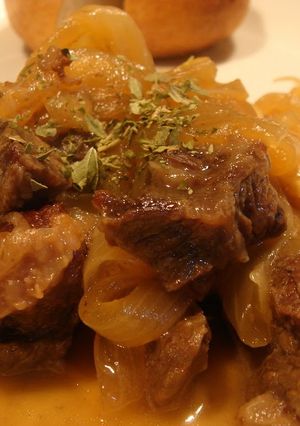 A picture of Beef Shank Simmered in White Wine.